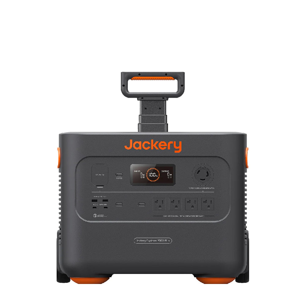 旧Jackery 2000 Plus。本体2台とコネクターで200V構成になる機種